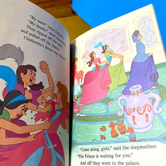 WALT DISNEY’S CINDERELLA VTG 1974 CLASSIC COLLECTIBLE HARDCOVER STORYBOOK - Picture 7 of 16